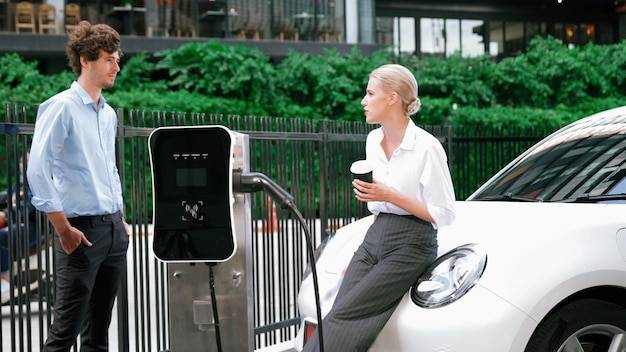 Jak zbudować stację ładowania samochodów elektrycznych we własnym garażu?