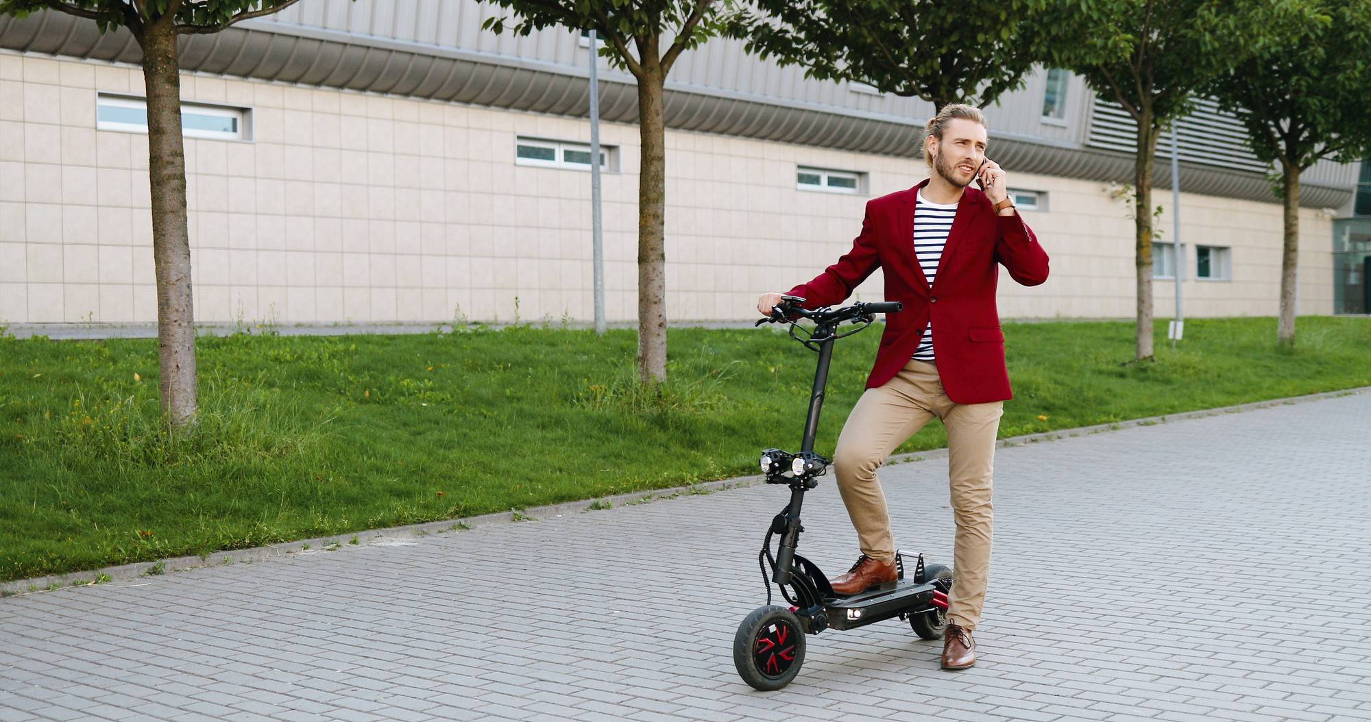 Jaka hulajnoga elektryczna do 1000 sprawdzi się na co dzień?
